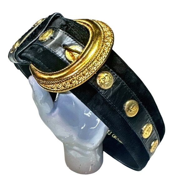 R.J. Graziano Black and Gold Statement Belt. Size Small. - Picture 4 of 14